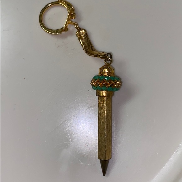 Vintage 1950’s Gold pencil Keychain - Picture 2 of 2